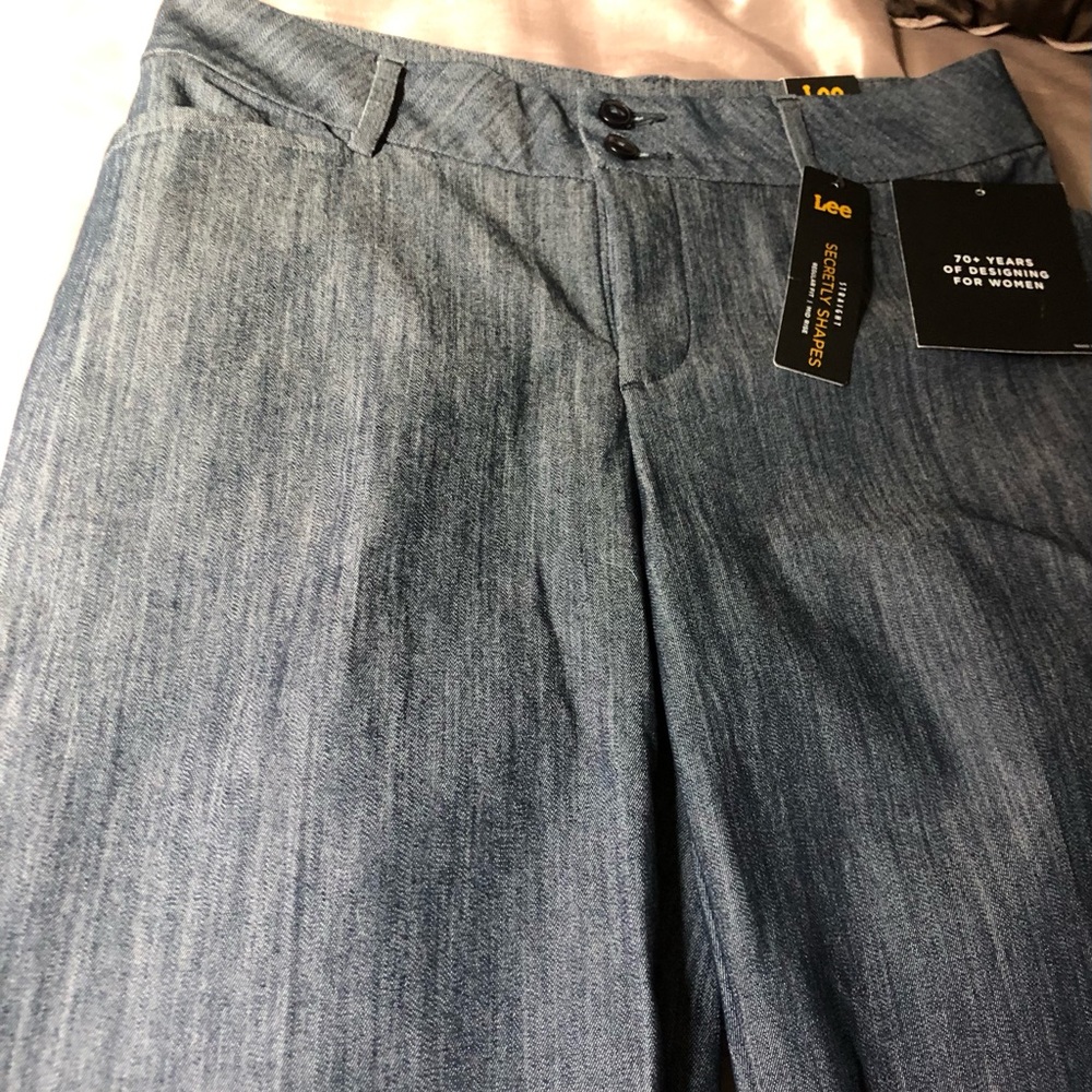 NWT!  Size 8 women’s casual dress pants